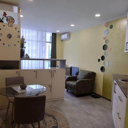Bat Towers Studia Apartman Batumi Kültér fotó